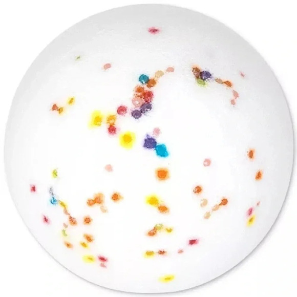 The Creme Shop X Hello Kitty Hello Holiday Spa Set - NWB - Picture 5 of 12